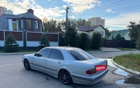 Mercedes-Benz E-Класс, 2000 год, 780 000 рублей, 3 фотография