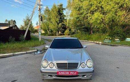 Mercedes-Benz E-Класс, 2000 год, 780 000 рублей, 8 фотография