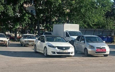 Honda Accord VIII рестайлинг, 2008 год, 850 000 рублей, 1 фотография