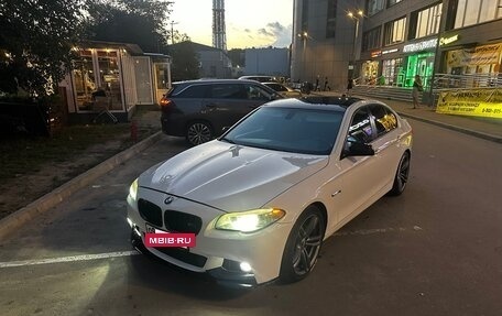 BMW 5 серия, 2013 год, 1 500 000 рублей, 2 фотография