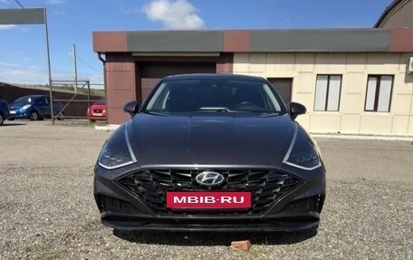 Hyundai Sonata VIII, 2020 год, 2 500 000 рублей, 2 фотография