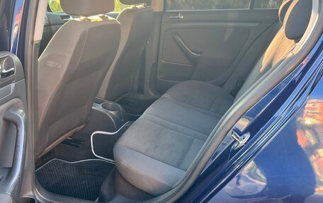 Volkswagen Golf V, 2004 год, 570 000 рублей, 6 фотография