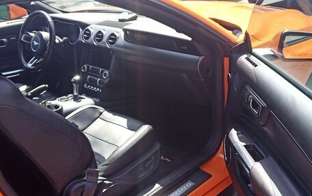 Ford Mustang VI рестайлинг, 2020 год, 3 350 000 рублей, 2 фотография