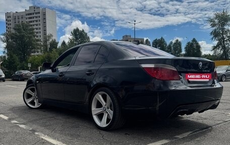 BMW 5 серия, 2004 год, 1 300 000 рублей, 4 фотография