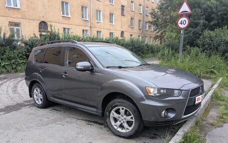 Mitsubishi Outlander III рестайлинг 3, 2010 год, 1 150 000 рублей, 1 фотография