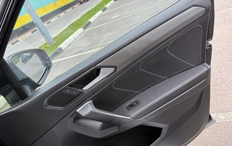 Volkswagen Tiguan II, 2022 год, 3 280 000 рублей, 26 фотография