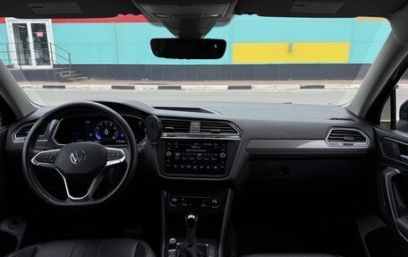 Volkswagen Tiguan II, 2022 год, 3 280 000 рублей, 23 фотография
