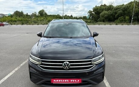 Volkswagen Tiguan II, 2022 год, 3 280 000 рублей, 12 фотография