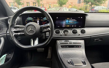 Mercedes-Benz E-Класс, 2021 год, 4 600 000 рублей, 4 фотография