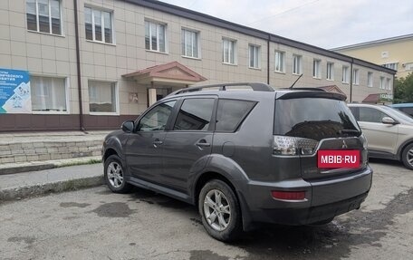 Mitsubishi Outlander III рестайлинг 3, 2010 год, 1 150 000 рублей, 5 фотография