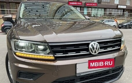Volkswagen Tiguan II, 2019 год, 2 880 000 рублей, 1 фотография