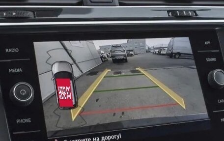 Volkswagen Tiguan II, 2019 год, 2 880 000 рублей, 7 фотография