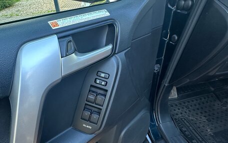 Toyota Land Cruiser Prado 150 рестайлинг 2, 2018 год, 4 950 000 рублей, 7 фотография