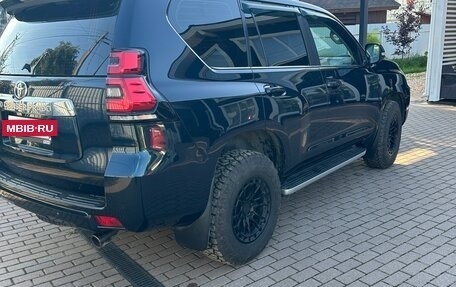 Toyota Land Cruiser Prado 150 рестайлинг 2, 2018 год, 4 950 000 рублей, 4 фотография