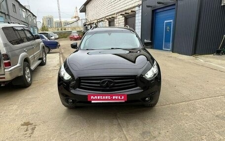 Infiniti QX70, 2014 год, 2 800 000 рублей, 2 фотография