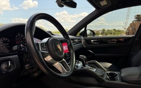 Porsche Cayenne III, 2018 год, 5 900 000 рублей, 13 фотография