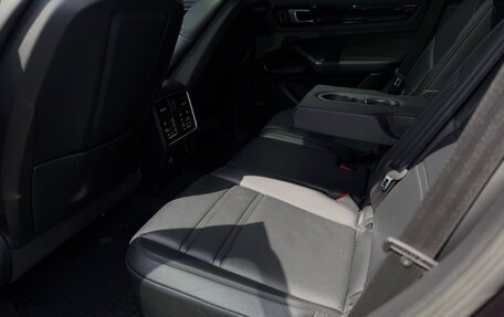 Porsche Cayenne III, 2018 год, 5 900 000 рублей, 24 фотография