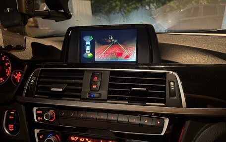 BMW 3 серия, 2018 год, 1 550 000 рублей, 13 фотография