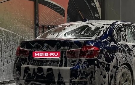 BMW 3 серия, 2018 год, 1 550 000 рублей, 10 фотография