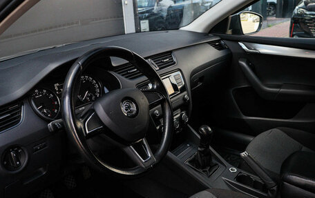 Skoda Octavia, 2016 год, 1 000 000 рублей, 13 фотография