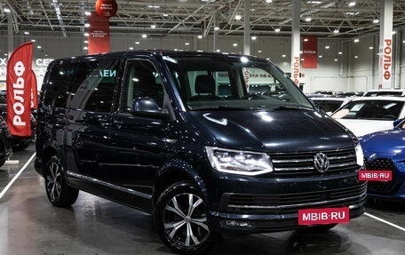Volkswagen Multivan T6 рестайлинг, 2019 год, 3 500 000 рублей, 3 фотография