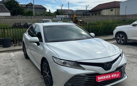 Toyota Camry, 2020 год, 300 070 рублей, 2 фотография