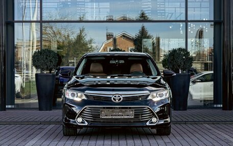 Toyota Camry, 2018 год, 2 055 000 рублей, 2 фотография