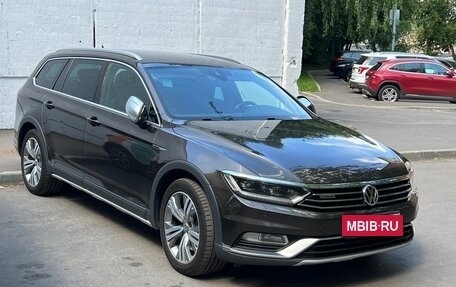 Volkswagen Passat B8 рестайлинг, 2018 год, 3 090 000 рублей, 1 фотография
