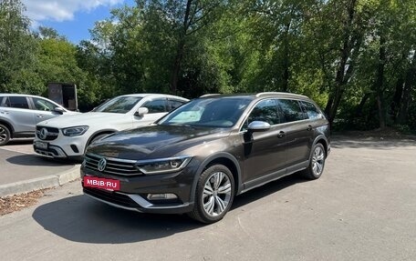 Volkswagen Passat B8 рестайлинг, 2018 год, 3 090 000 рублей, 3 фотография