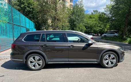 Volkswagen Passat B8 рестайлинг, 2018 год, 3 090 000 рублей, 8 фотография