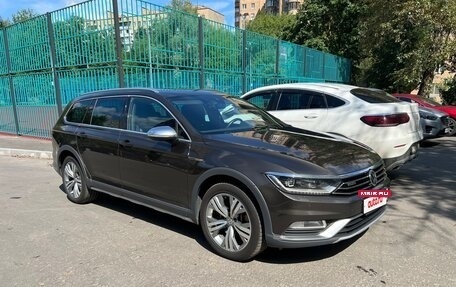 Volkswagen Passat B8 рестайлинг, 2018 год, 3 090 000 рублей, 9 фотография