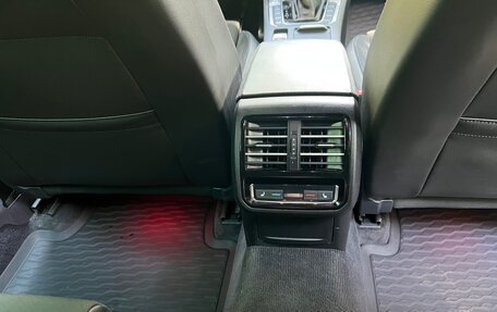 Volkswagen Passat B8 рестайлинг, 2018 год, 3 090 000 рублей, 20 фотография