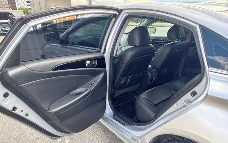 Hyundai Sonata VI, 2011 год, 1 050 000 рублей, 9 фотография