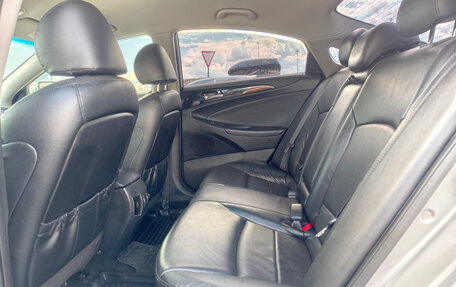 Hyundai Sonata VI, 2011 год, 1 050 000 рублей, 10 фотография