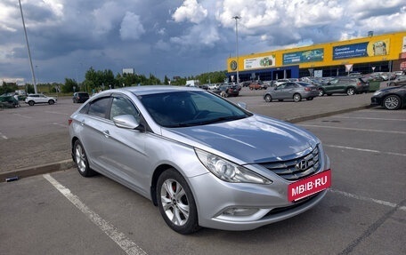 Hyundai Sonata VI, 2011 год, 1 050 000 рублей, 3 фотография