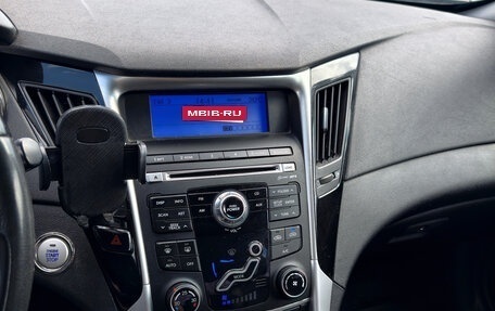 Hyundai Sonata VI, 2011 год, 1 050 000 рублей, 13 фотография