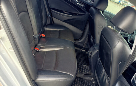 Hyundai Sonata VI, 2011 год, 1 050 000 рублей, 15 фотография
