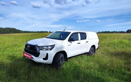 Toyota Hilux VIII, 2020 год, 5 000 000 рублей, 1 фотография