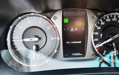 Toyota Hilux VIII, 2020 год, 5 000 000 рублей, 6 фотография