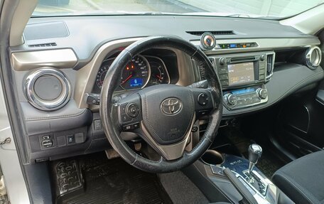 Toyota RAV4, 2013 год, 1 649 000 рублей, 9 фотография