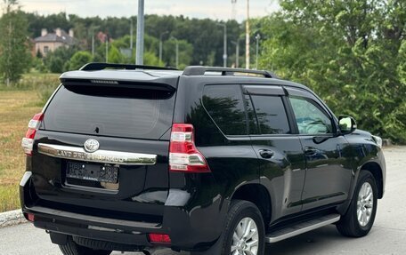 Toyota Land Cruiser Prado 150 рестайлинг 2, 2014 год, 3 390 000 рублей, 16 фотография