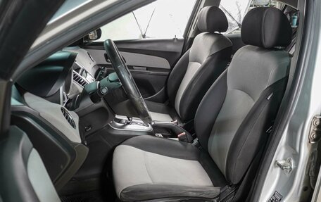 Chevrolet Cruze II, 2011 год, 599 000 рублей, 10 фотография