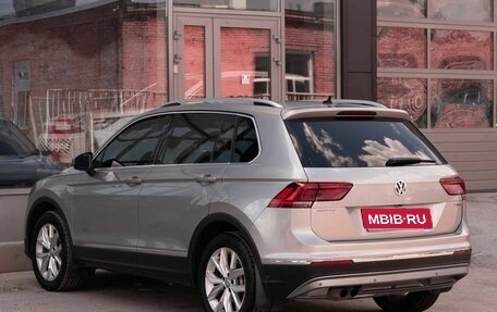 Volkswagen Tiguan II, 2018 год, 2 280 000 рублей, 7 фотография