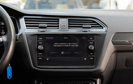 Volkswagen Tiguan II, 2018 год, 2 280 000 рублей, 14 фотография