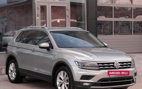 Volkswagen Tiguan II, 2018 год, 2 280 000 рублей, 3 фотография