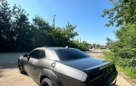 Dodge Challenger III рестайлинг 2, 2020 год, 2 500 000 рублей, 8 фотография