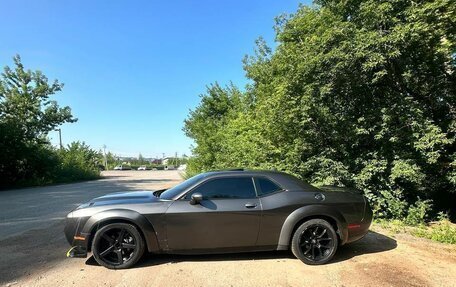 Dodge Challenger III рестайлинг 2, 2020 год, 2 500 000 рублей, 7 фотография