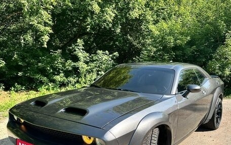 Dodge Challenger III рестайлинг 2, 2020 год, 2 500 000 рублей, 3 фотография
