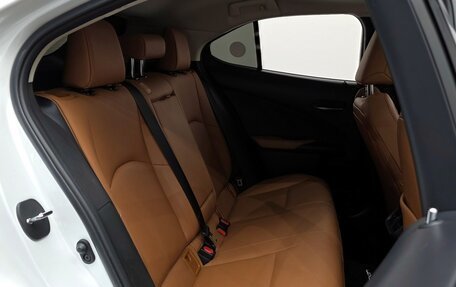 Lexus UX I, 2022 год, 2 440 000 рублей, 12 фотография