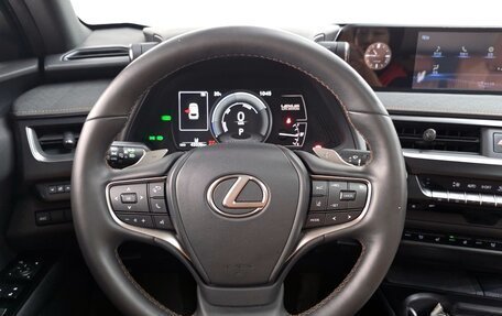 Lexus UX I, 2022 год, 2 440 000 рублей, 15 фотография